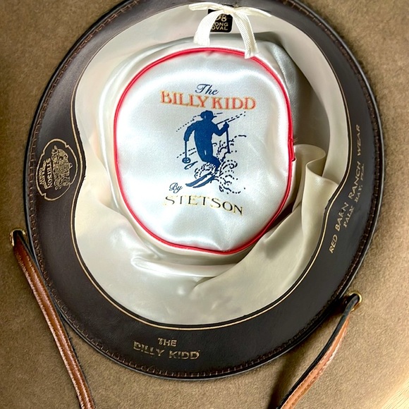 Stetson “Billy Kidd” Cowboy Hat. Custom Feather, beaded band.Light Brown.6 7/8’s - Picture 7 of 16